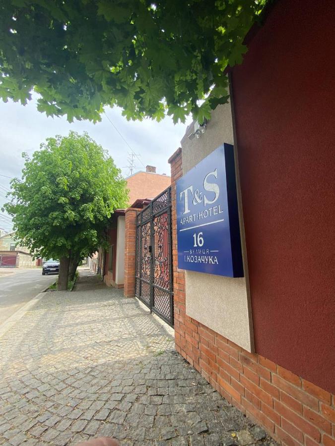 T&s * Chernivtsi